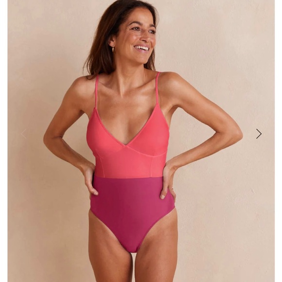 Summersalt The Wave Suit, Strawberry & Spritz - Picture 4 of 10